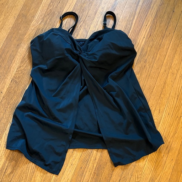Ruby Ribbon Black Tankini Top - Picture 1 of 6